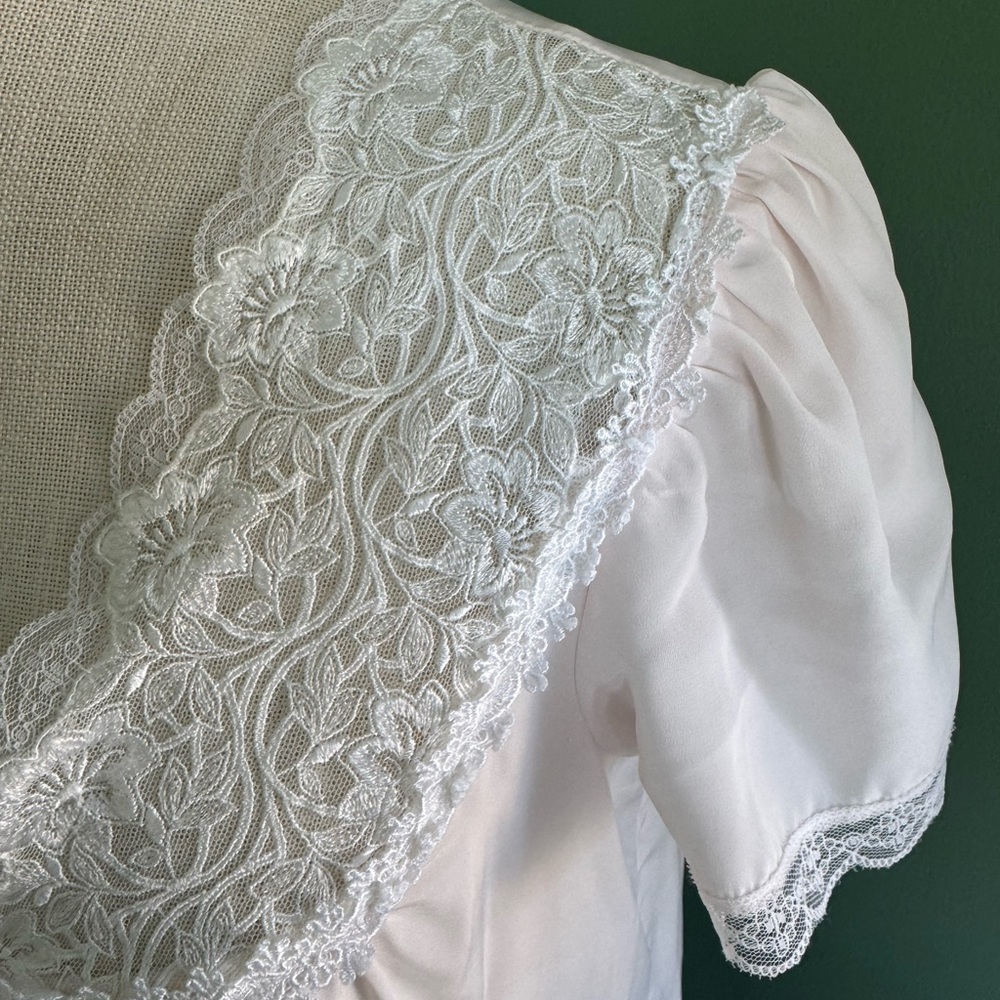 Vintage Christian Dior nightgown - Picture 3 of 12